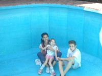 en verano la pileta es de gran disfrute para ella!